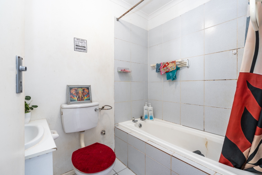 2 Bedroom Property for Sale in Thornton Western Cape